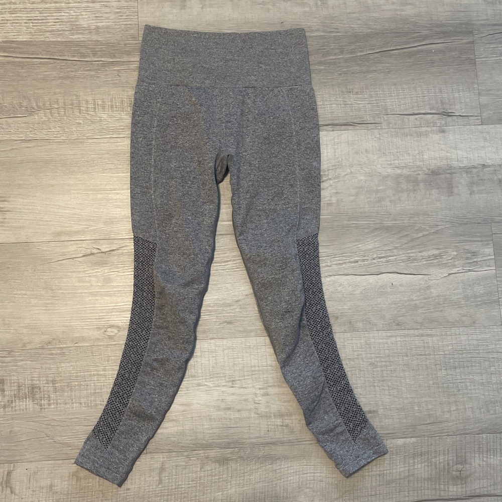 Fabletics Leggings‎ Womens Large Gray Sync Seamless High Waisted 7/8 XS